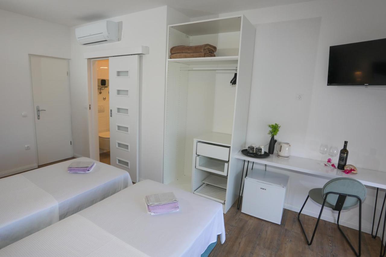 Stella Maris, Hvar - Rooms With A Balcony And A Stunning Sea View Hvar Town Esterno foto
